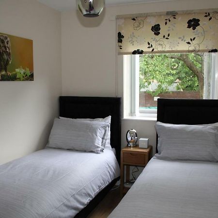 City Centre Apartment With Riverside Walks And Free Parking C20Si York Extérieur photo