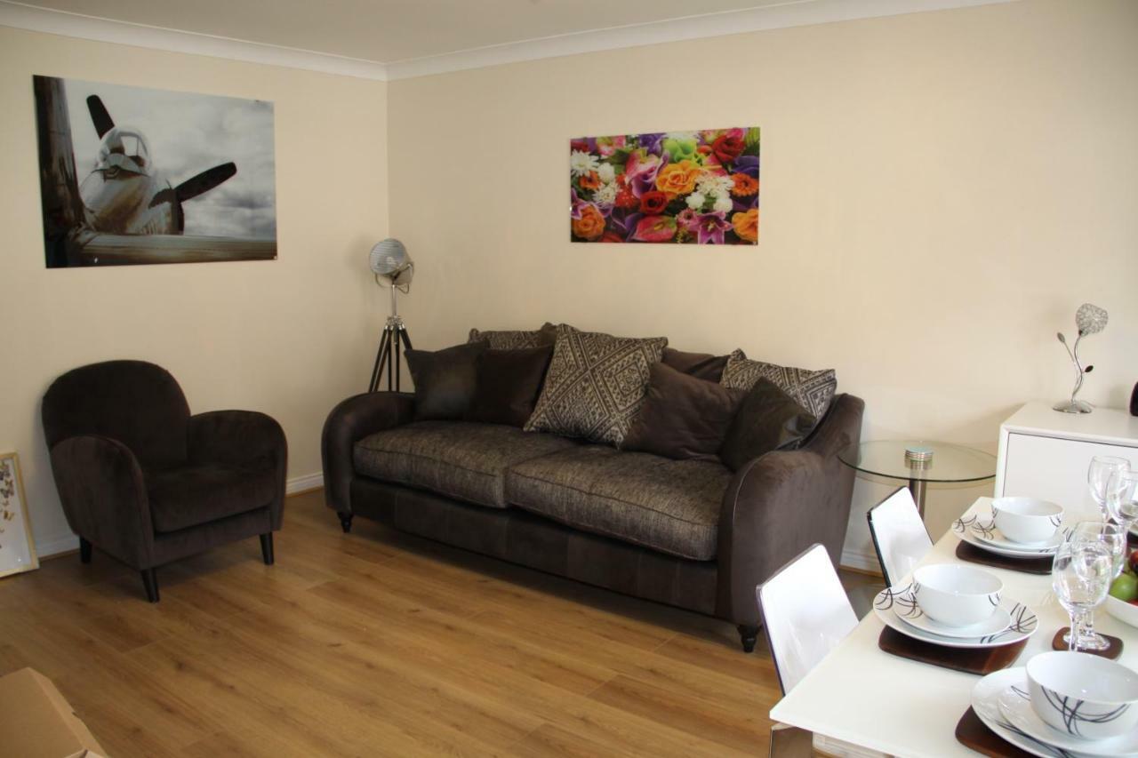 City Centre Apartment With Riverside Walks And Free Parking C20Si York Extérieur photo